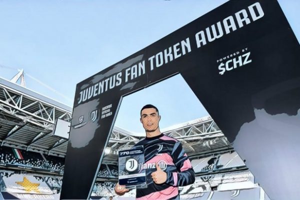 Cristinao Ronaldo receives JUV token